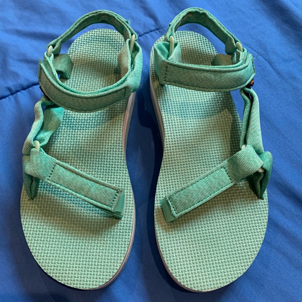 Teva Women Teal Sandals Good condition